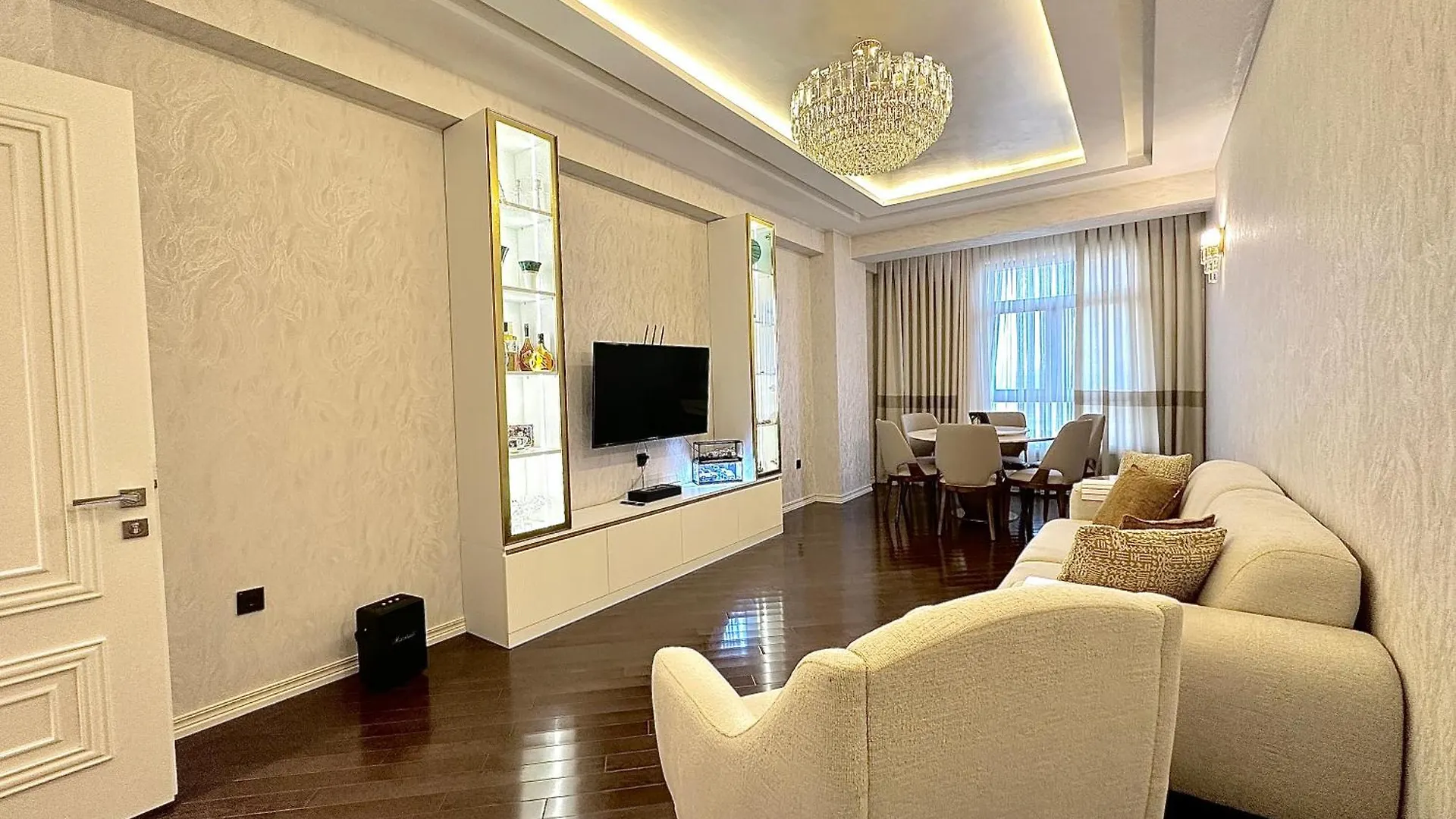Deluxe Apartment Flame Towers View - Cop29 Baky 0*,  Azerbaigian