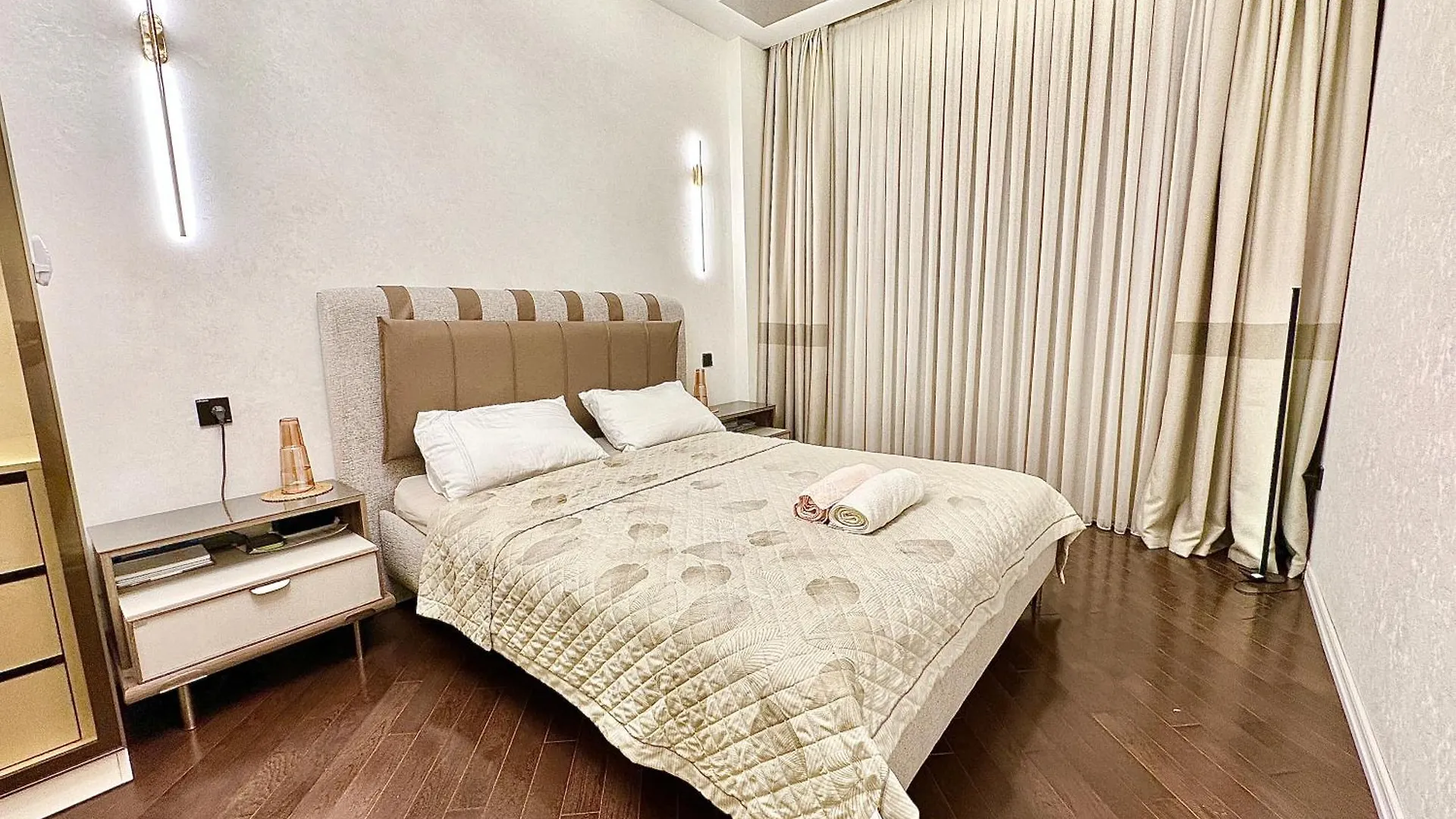 Deluxe Apartment Flame Towers View - Cop29 Baky Azerbaigian